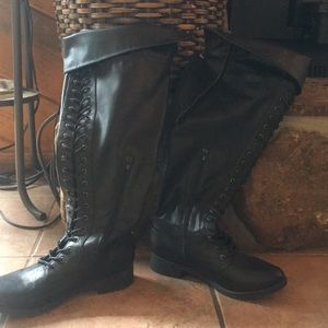 Knee high lace-up black boots